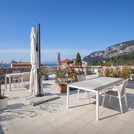 La Rocca Suite Garda  Exteriör bild